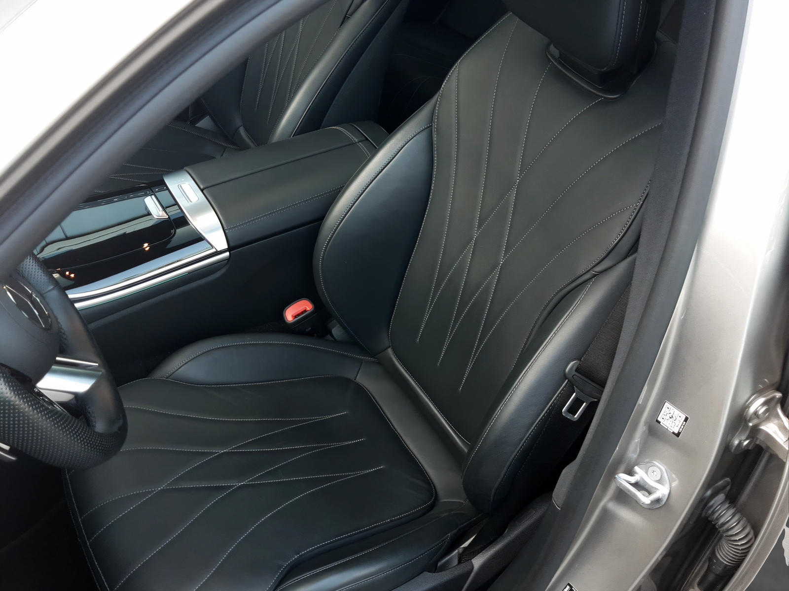 MERCEDES-BENZ C 400 e 4Matic-image-7