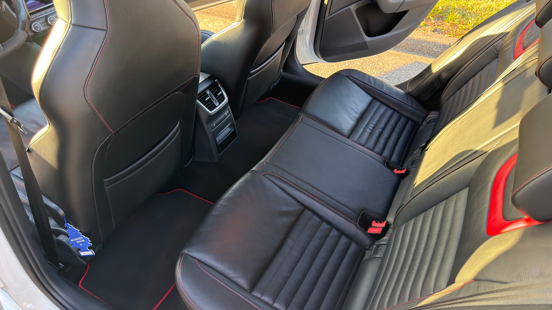 SKODA 2.0 TSI RS DSG-image-8