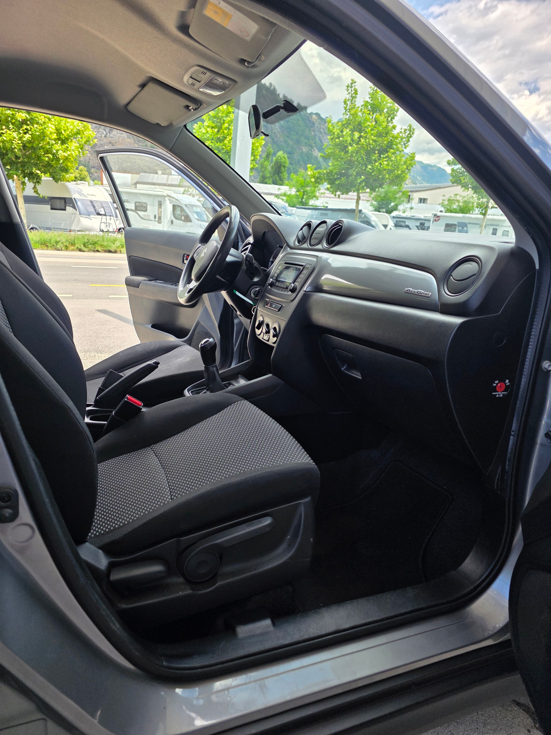 SUZUKI Vitara 1.6 Compact Top-image-11
