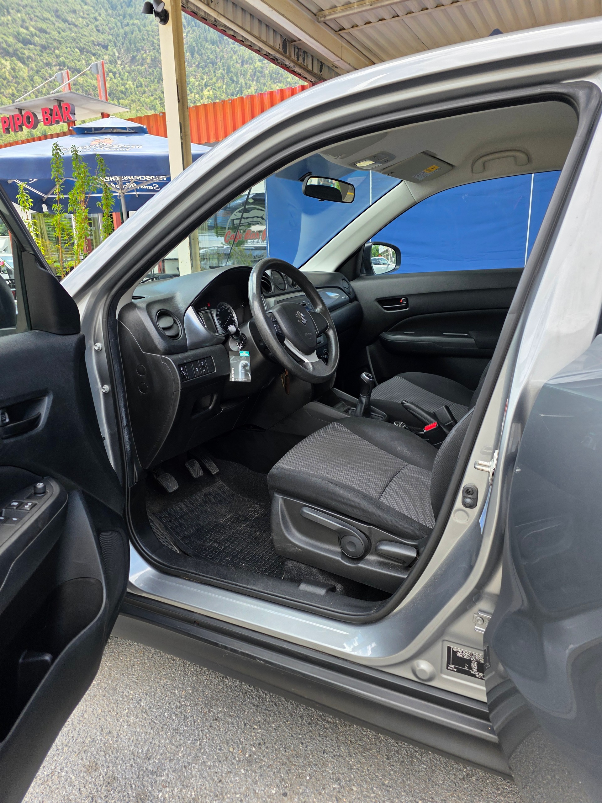 SUZUKI Vitara 1.6 Compact Top-image-9