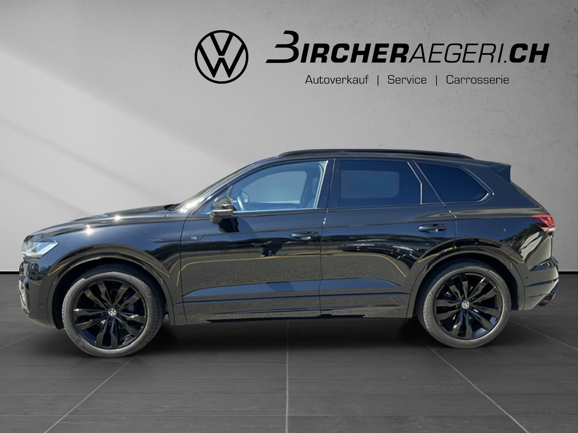 VW Touareg 3.0 TDI R Line 75 Edition Tiptronic-image-2
