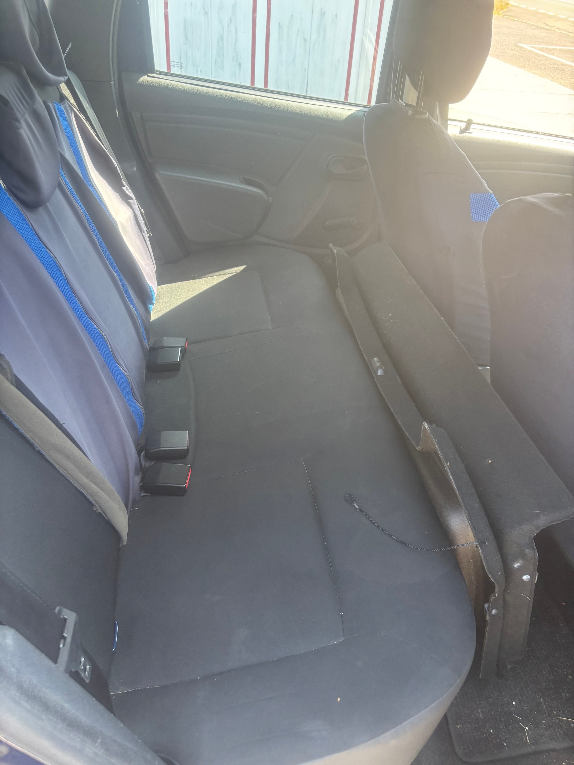 DACIA Duster 1.6 4x4-image-11