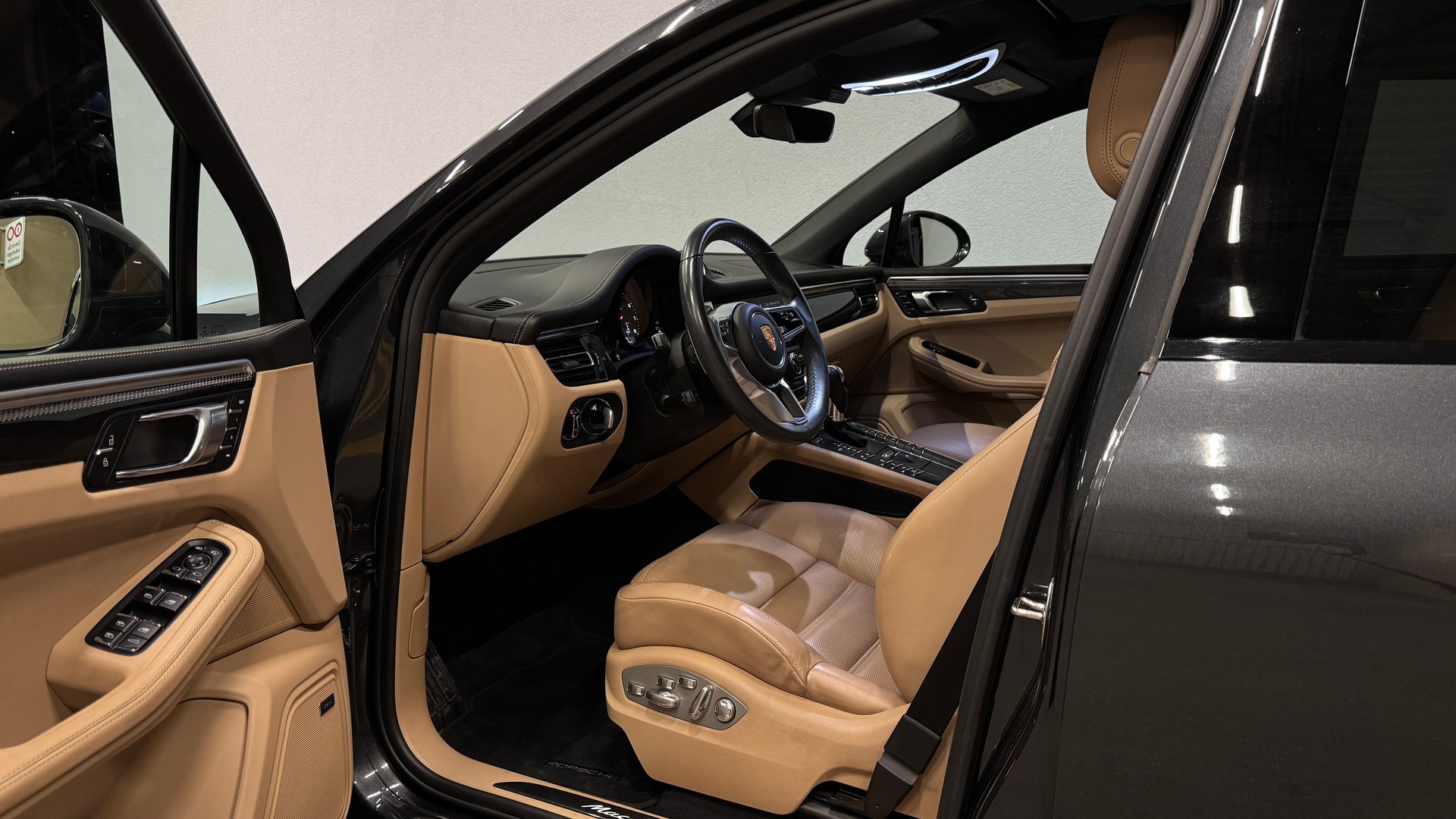 PORSCHE Macan S PDK *CH-FZ*AHK*PANO*BOSE*CARBON PAKET*SPORT CHRONO*ACC*AB SERVICE*-image-13