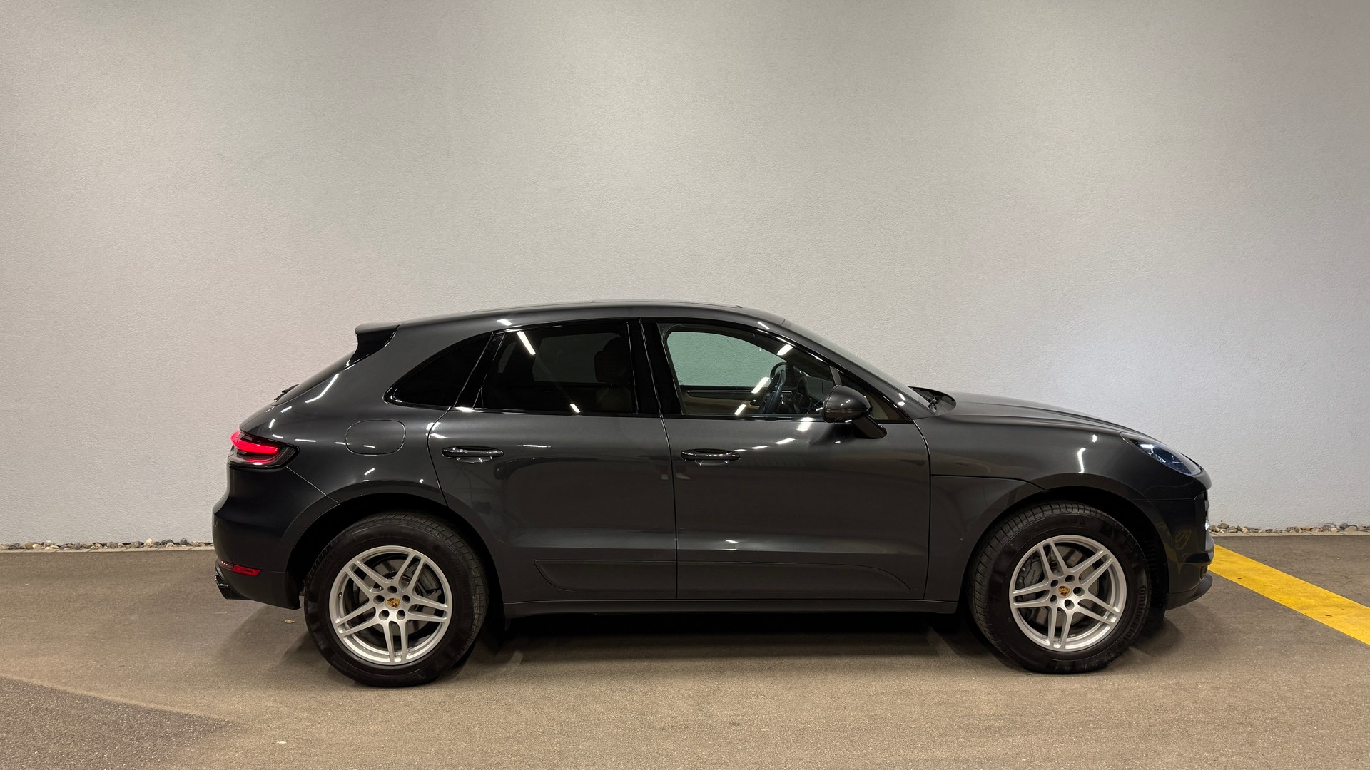 PORSCHE Macan S PDK *CH-FZ*AHK*PANO*BOSE*CARBON PAKET*SPORT CHRONO*ACC*AB SERVICE*-image-4