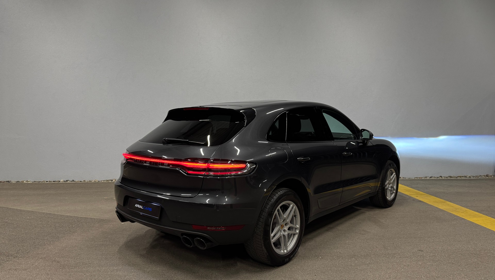 PORSCHE Macan S PDK *CH-FZ*AHK*PANO*BOSE*CARBON PAKET*SPORT CHRONO*ACC*AB SERVICE*-image-2