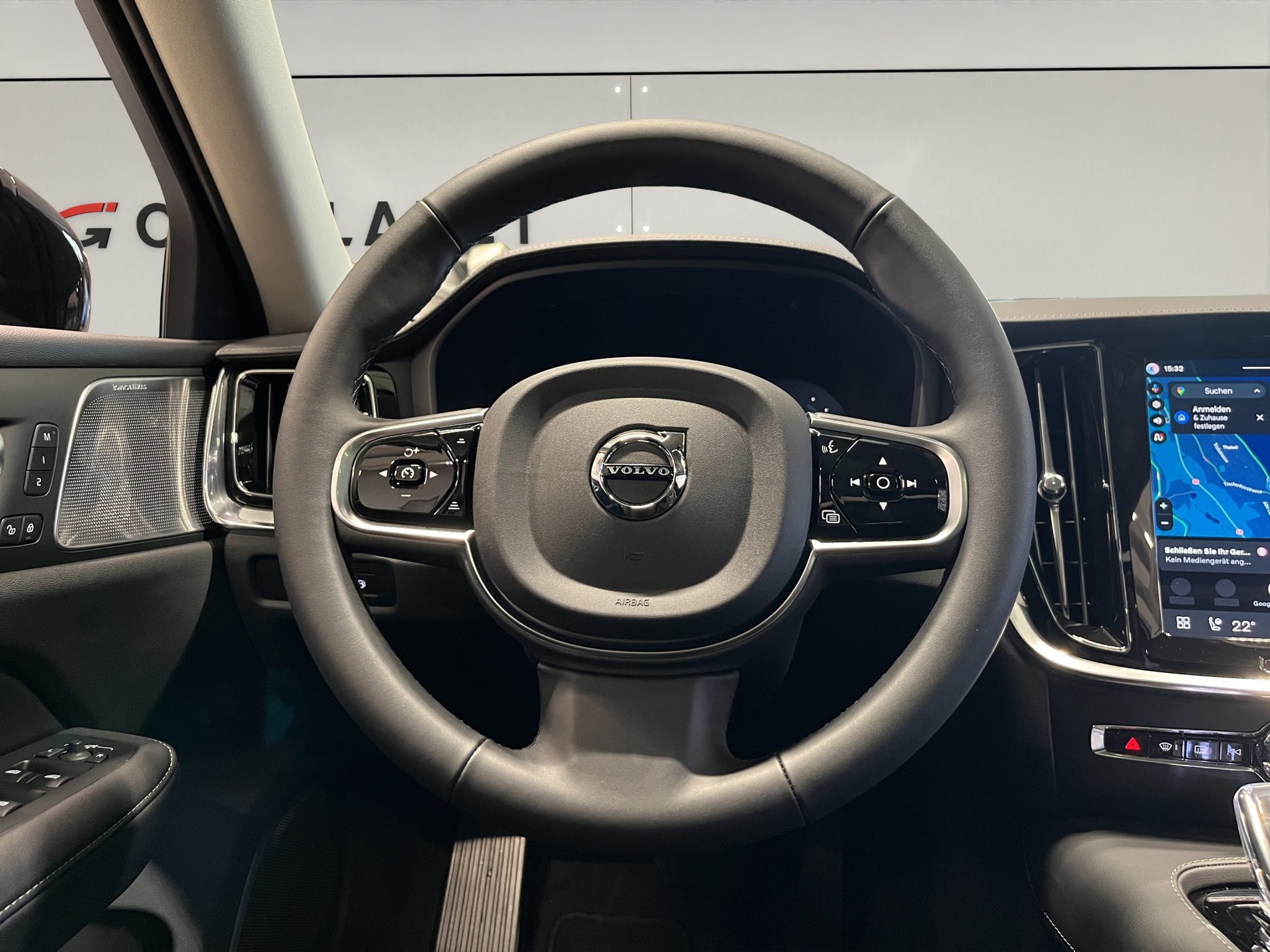 VOLVO V60 2.0 T6 TE Ultra Dark eAWD-image-9