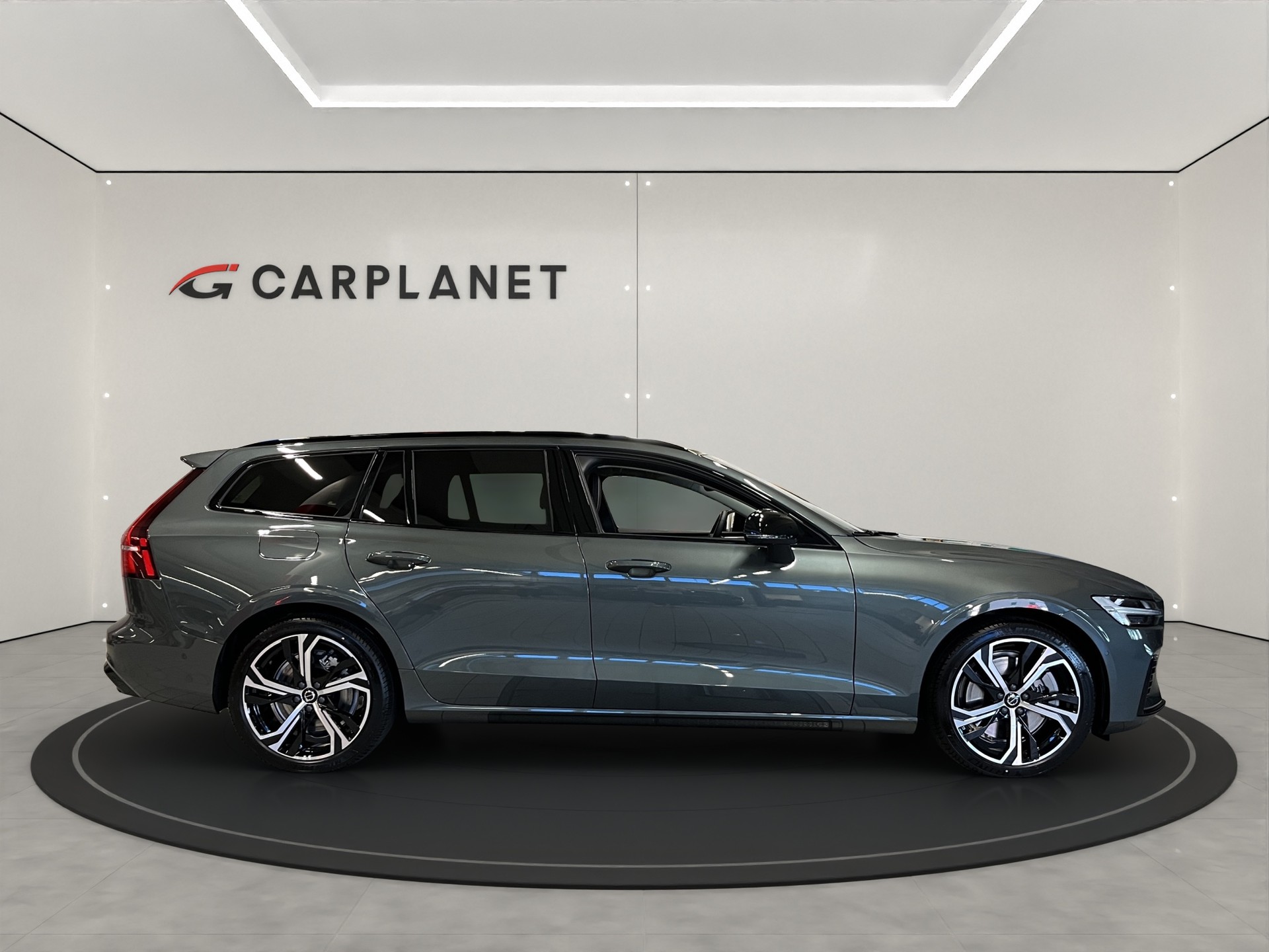 VOLVO V60 2.0 T6 TE Ultra Dark eAWD-image-2