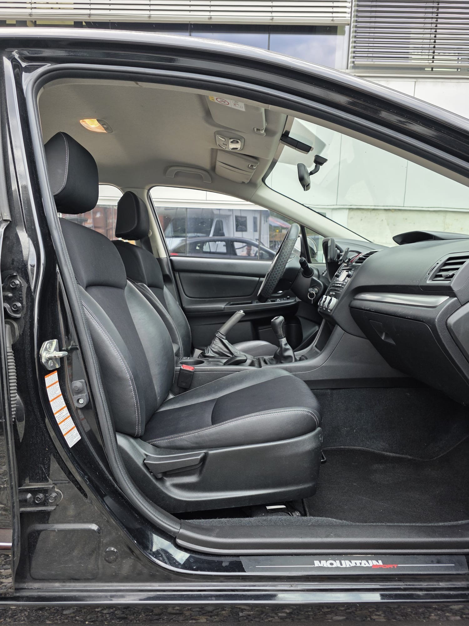 SUBARU Impreza 1.6 Swiss two-image-8