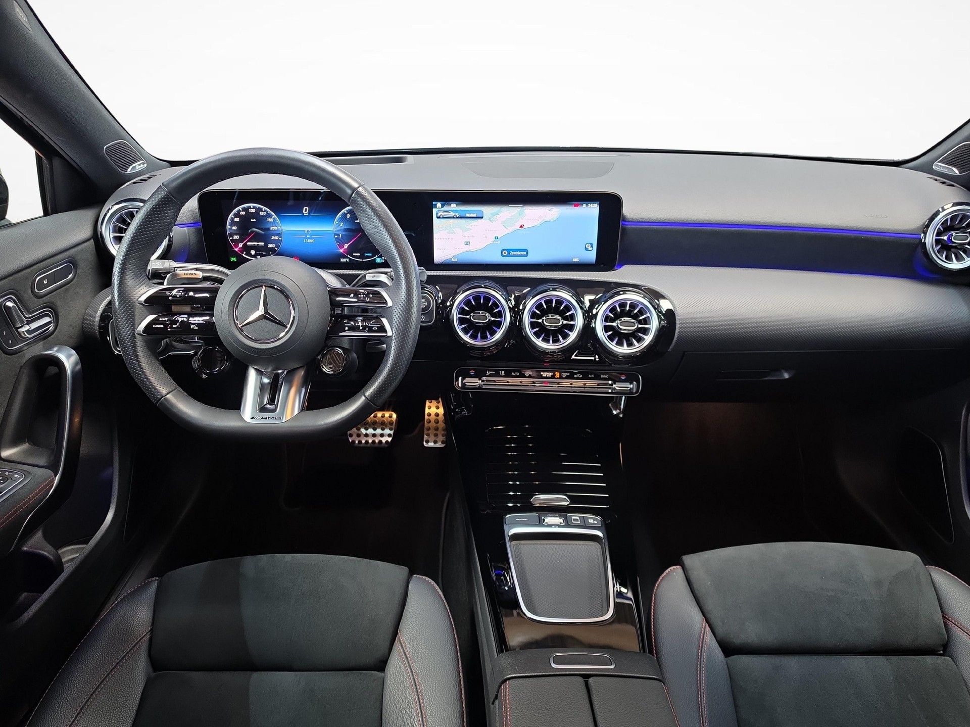 MERCEDES-BENZ A 35 AMG 4MATIC-image-5