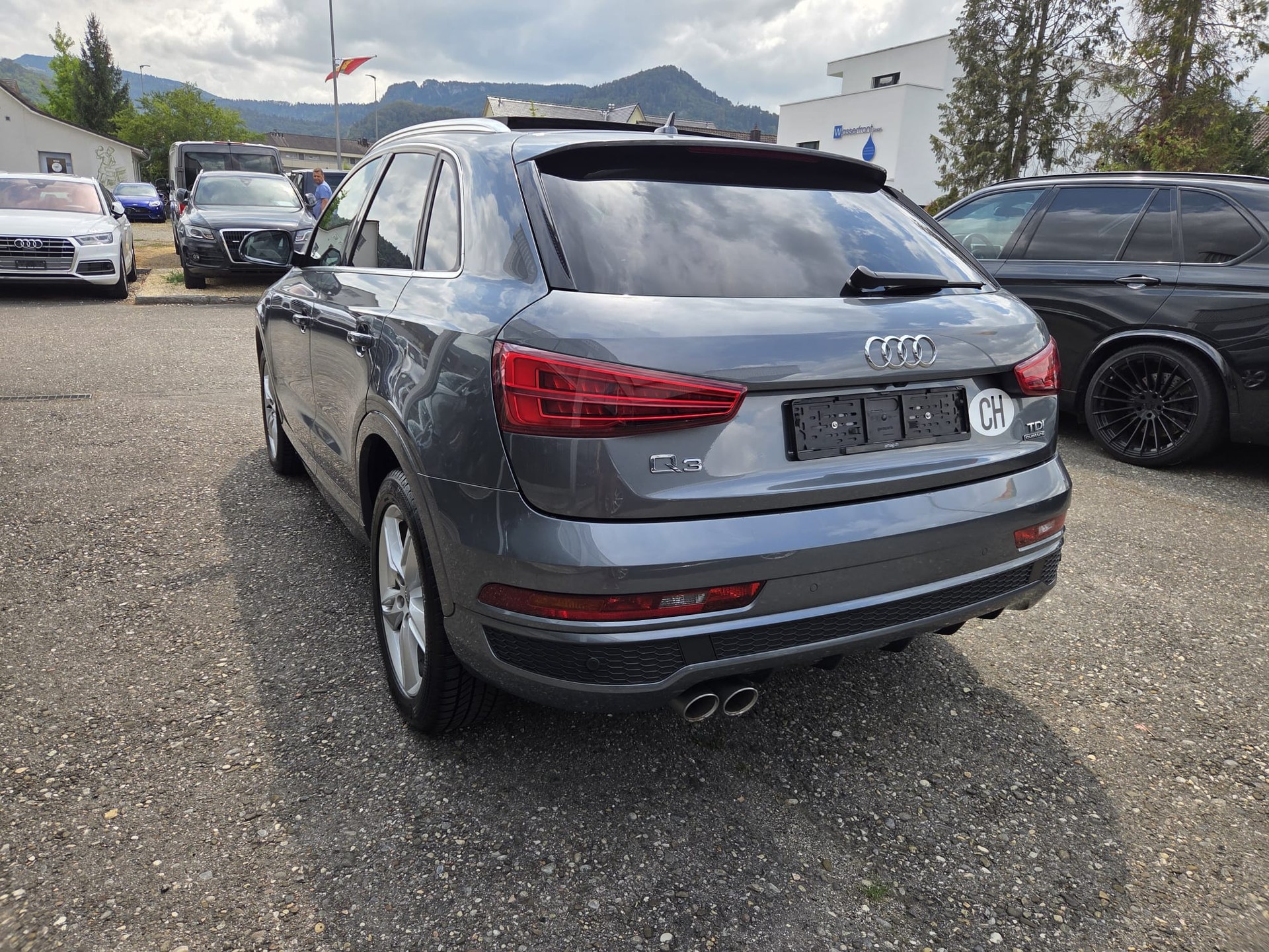 AUDI Q3 2.0 TDI sport quattro S-tronic NEUER MOTOR 500 Km!-image-5