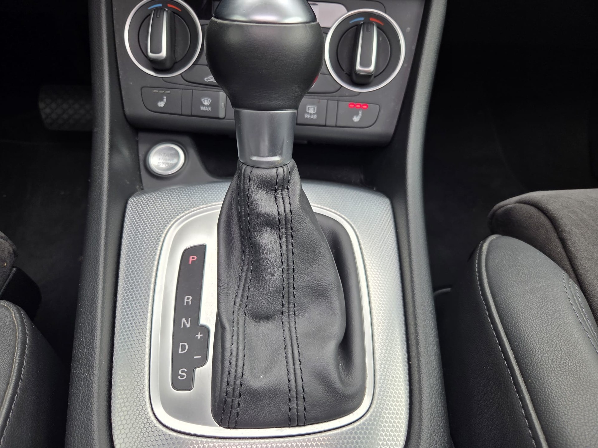AUDI Q3 2.0 TDI sport quattro S-tronic NEUER MOTOR 500 Km!-image-23