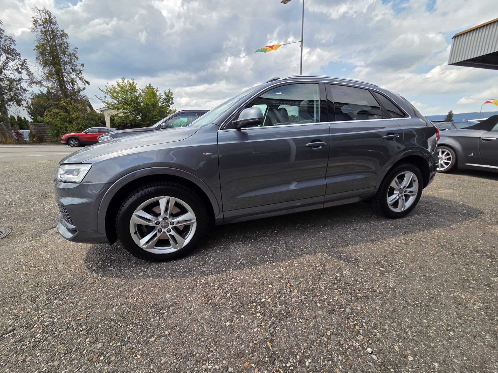 AUDI Q3 2.0 TDI sport quattro S-tronic NEUER MOTOR 500 Km!-image-3