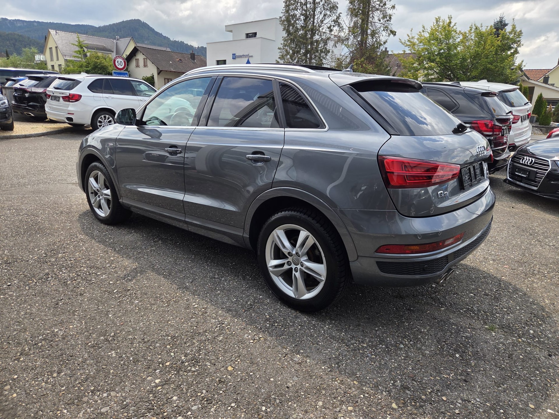 AUDI Q3 2.0 TDI sport quattro S-tronic NEUER MOTOR 500 Km!-image-4