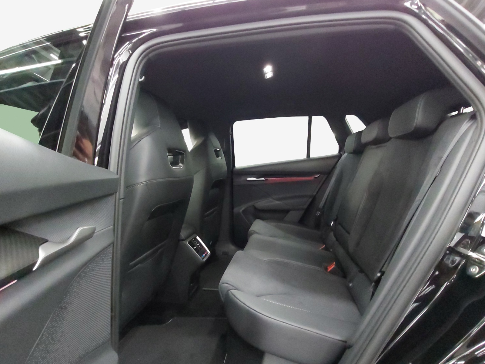 SKODA Elroq 85 Sportline-image-11