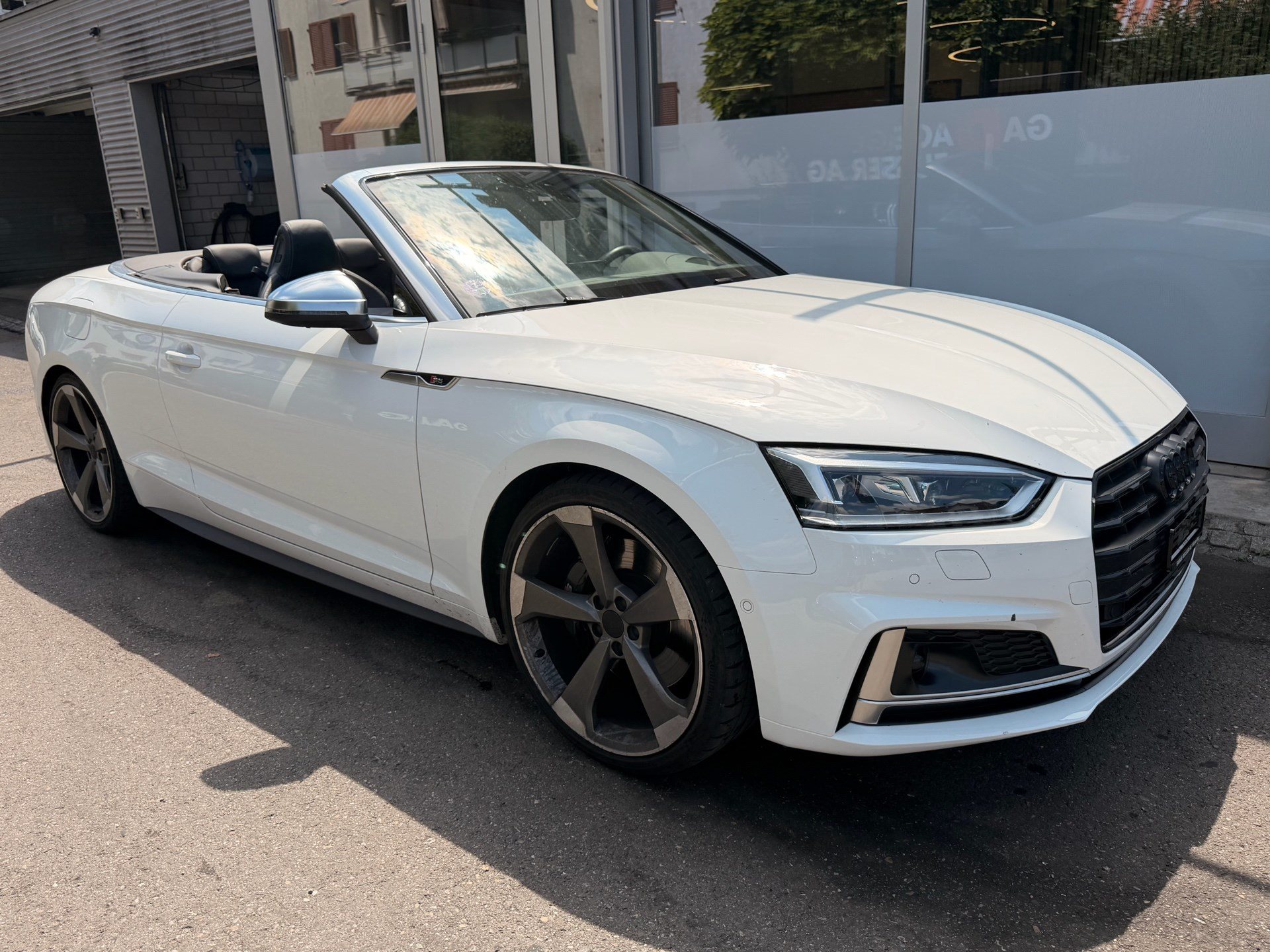 AUDI S5 Cabriolet 3.0 TFSI quattro *** TOPAUSSTATTUNG & WINTERRÄDER ***-image-2