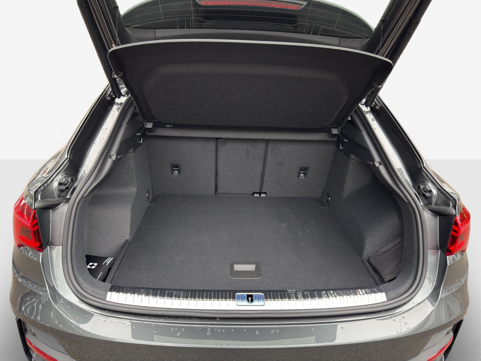 AUDI Q3 Sportback 35 TFSI S line Attraction S-tronic-image-12