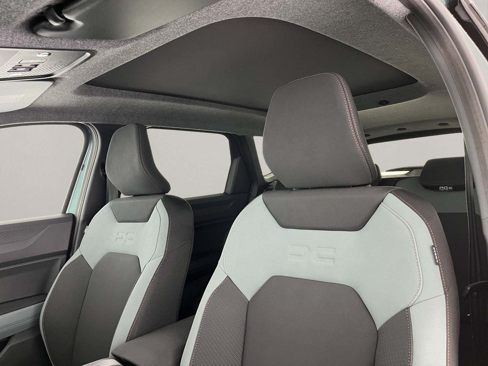 DACIA Bigster 1.2 Hybrid Extreme 4WD-image-14