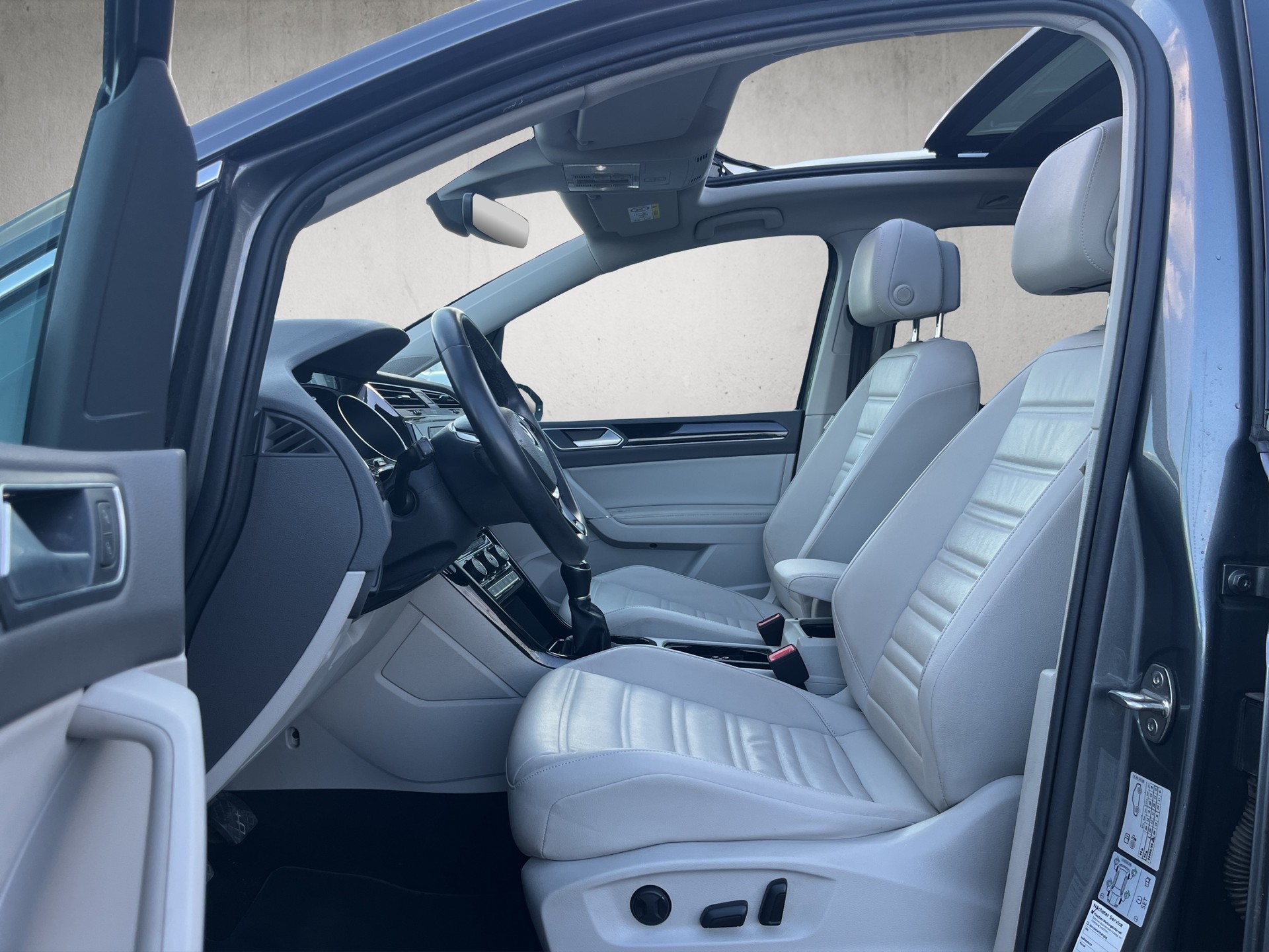 VW Touran 1.4 TSI BlueMotion Technology Highline-image-9
