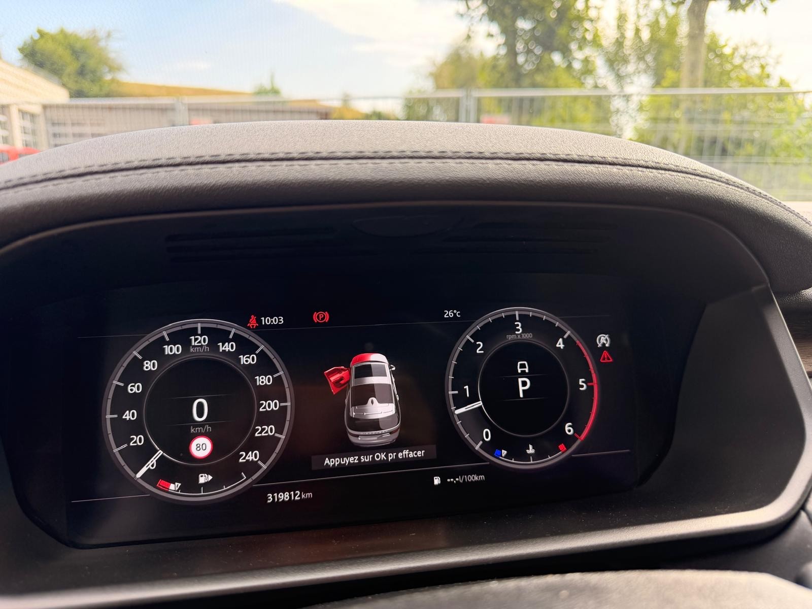 LAND ROVER Discovery 3.0 SDV6 HSE Automatic 7 Plätze-image-14