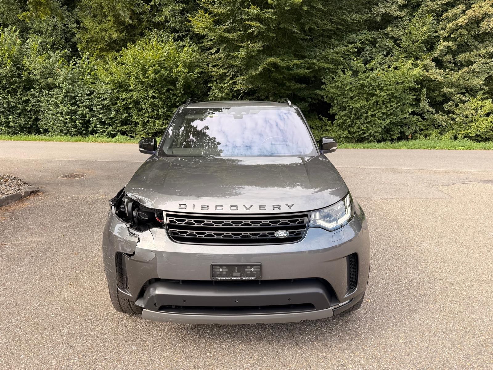 LAND ROVER Discovery 3.0 SDV6 HSE Automatic 7 Plätze-image-6