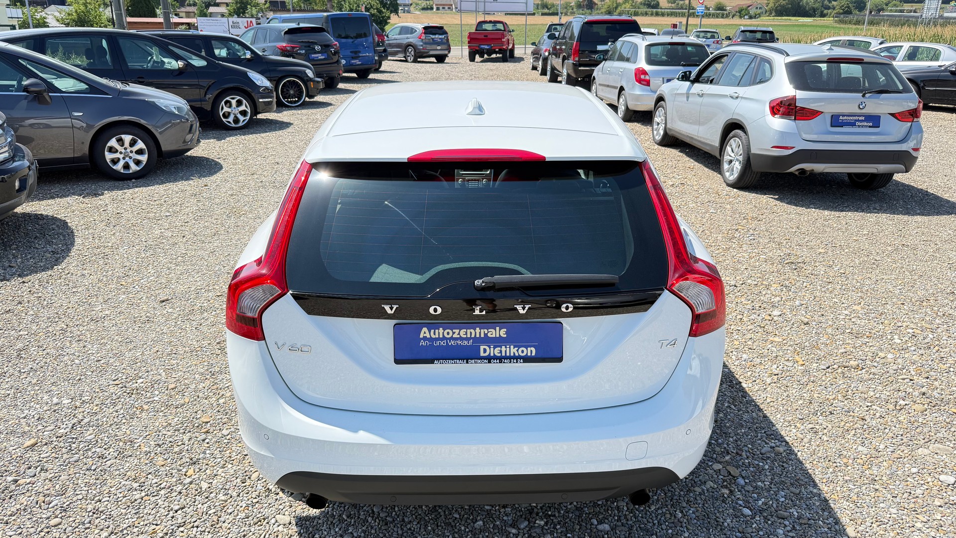 VOLVO V60 T4 Kinetic Powershift-image-19