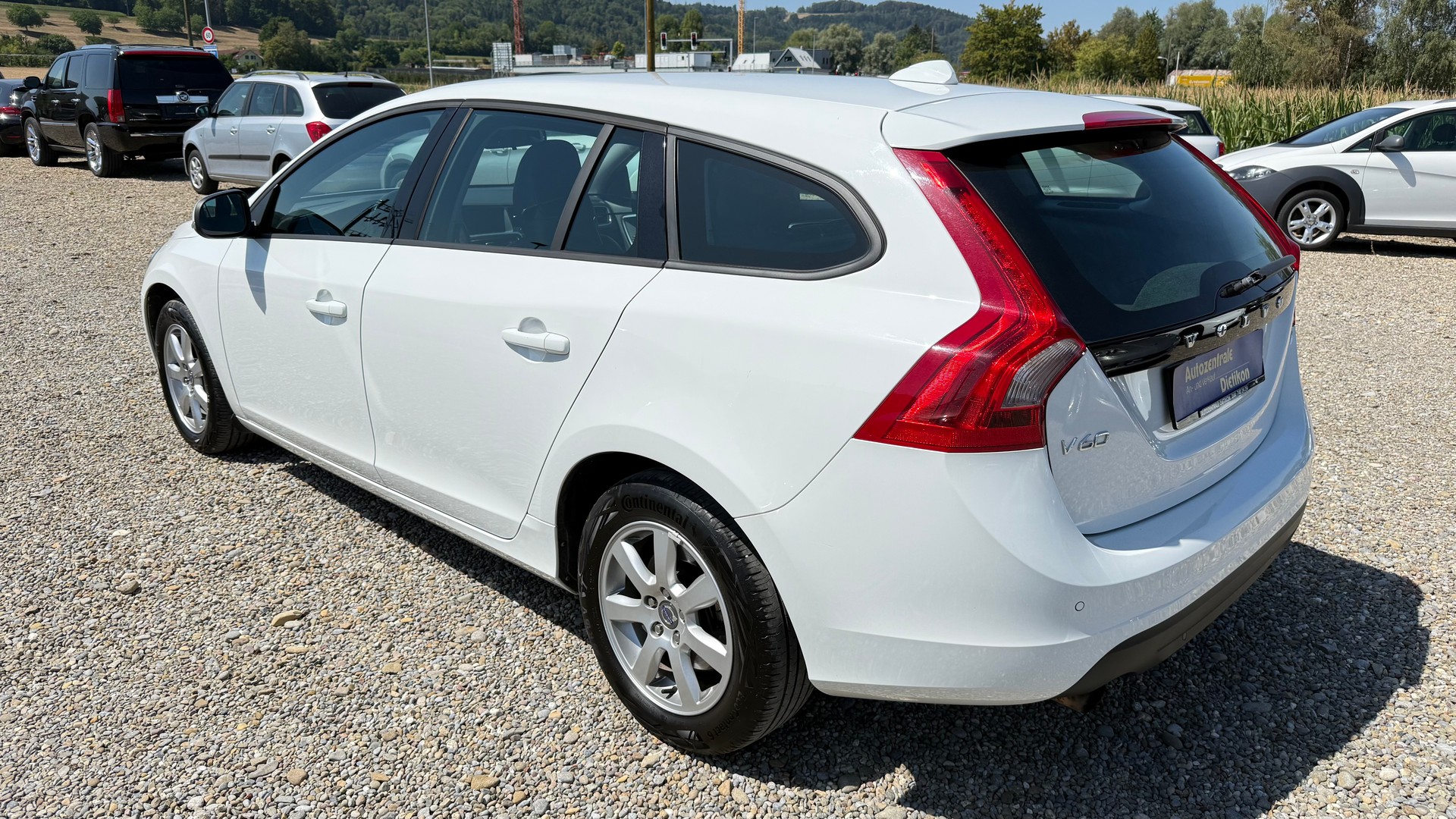 VOLVO V60 T4 Kinetic Powershift-image-20