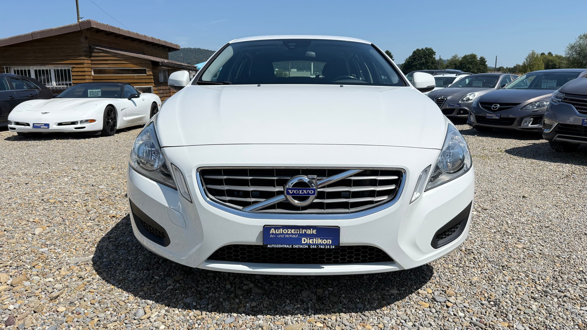 VOLVO V60 T4 Kinetic Powershift-image-13