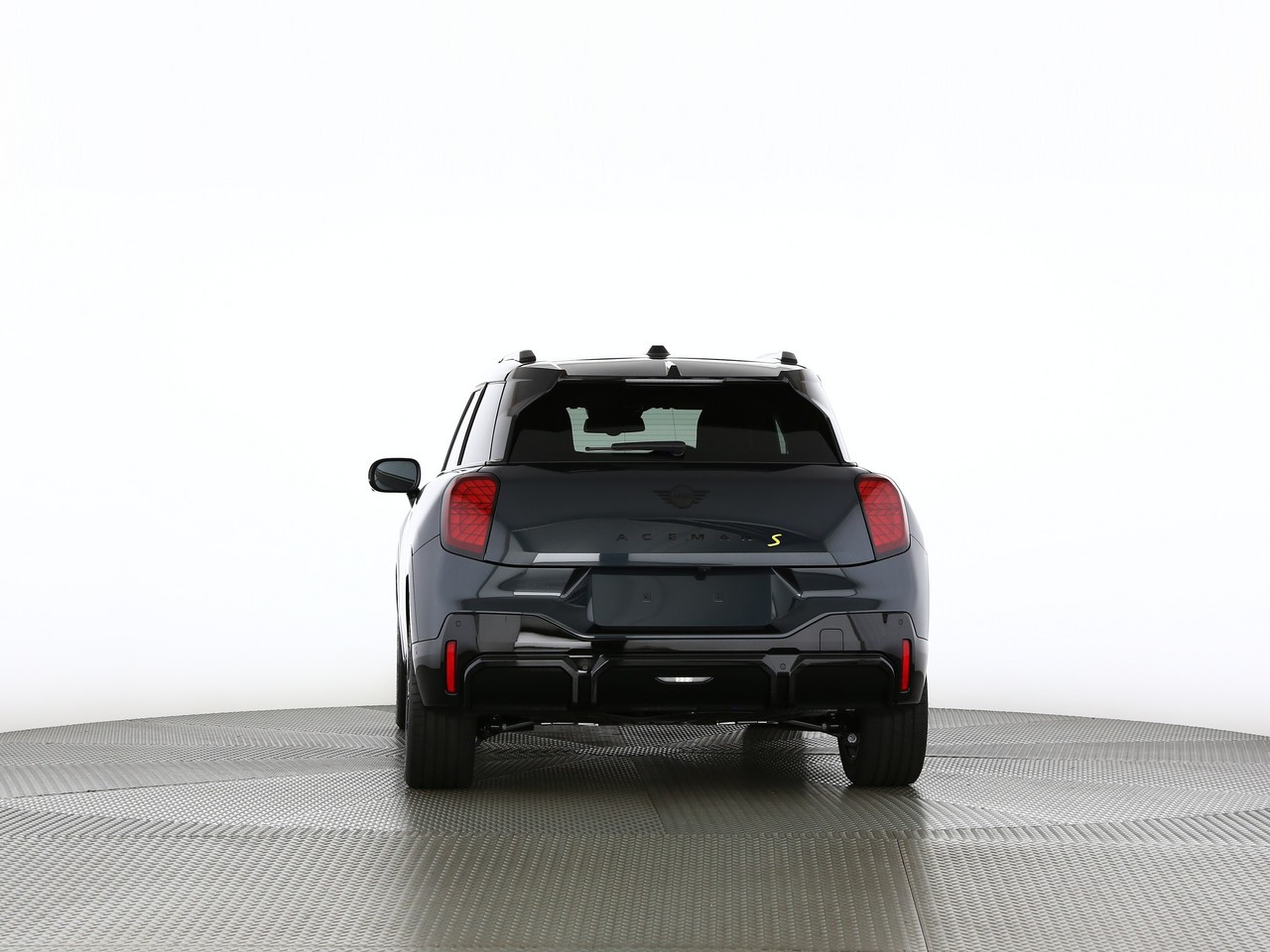 MINI Aceman SE-image-10