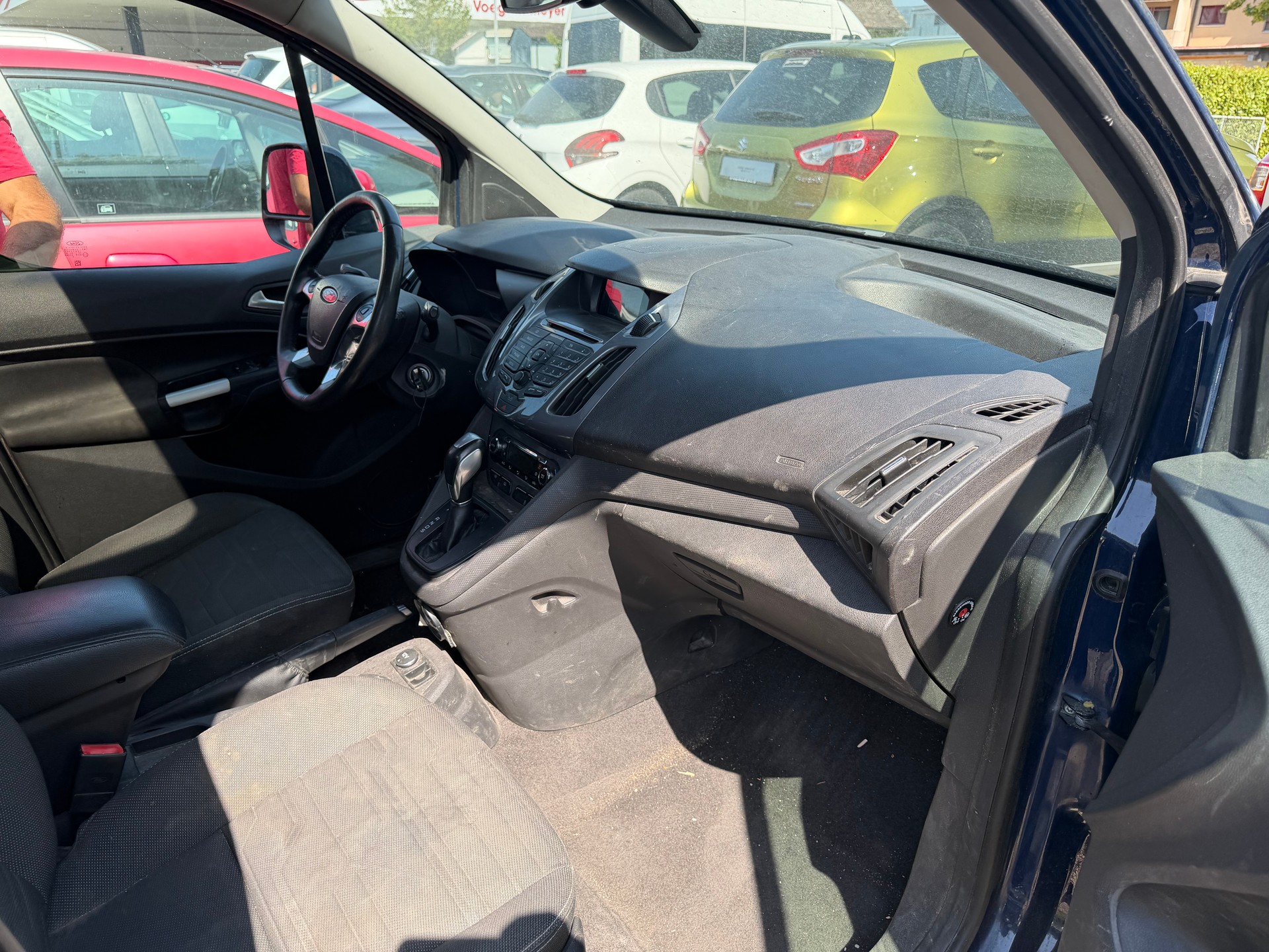 FORD Tourneo Connect 1.6 SCTi Titanium Automatic-ab Mfk-image-4