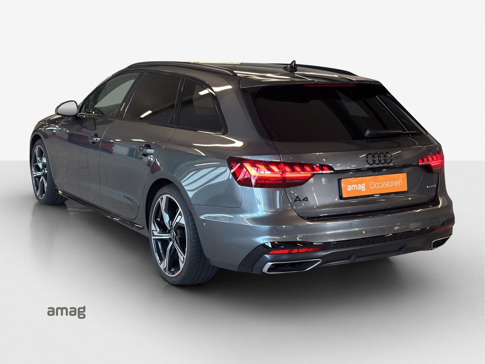 AUDI A4 Avant 40 TDI S line Attraction quattro S-tronic-showroom-element-2
