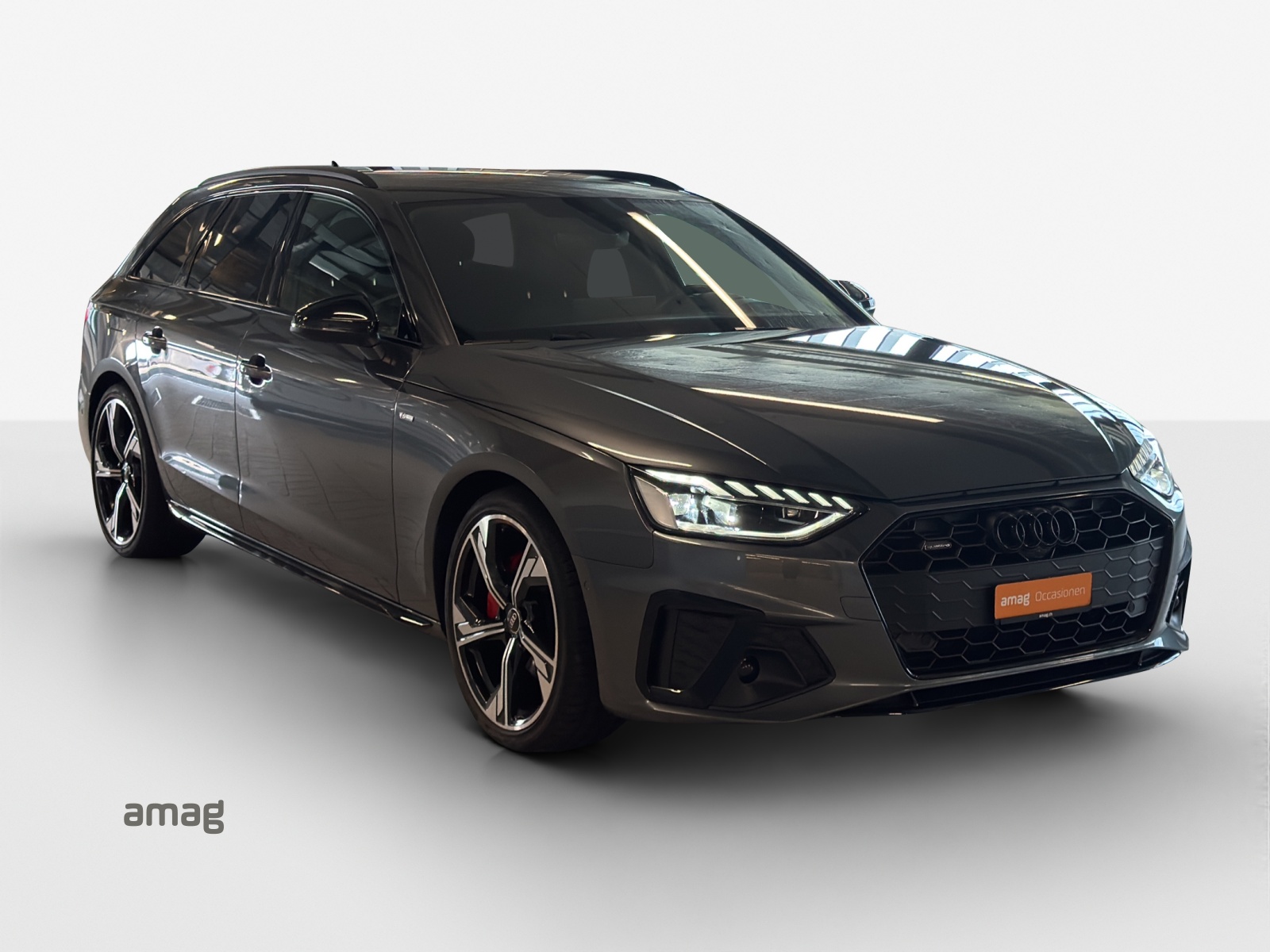 AUDI A4 Avant 40 TDI S line Attraction quattro S-tronic-image-5