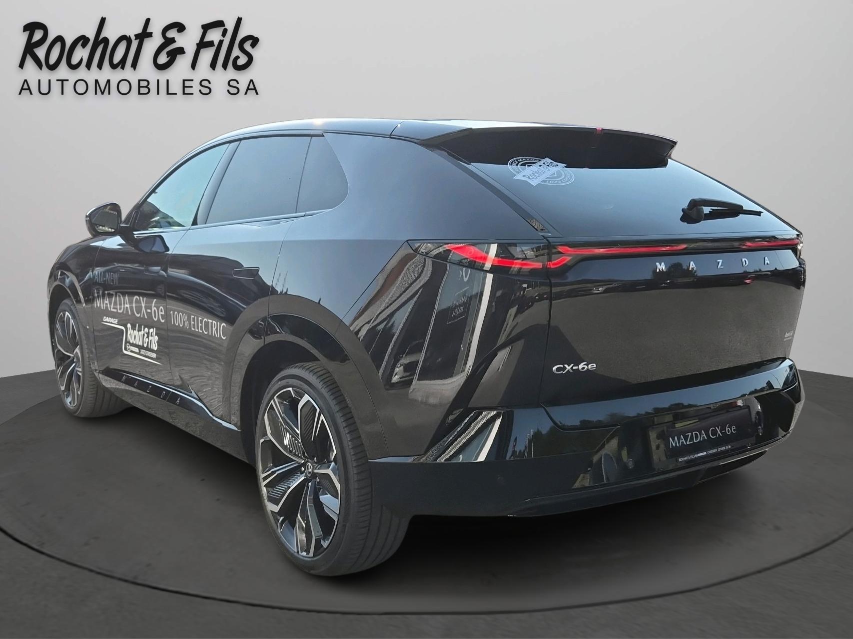 MAZDA CX-6e-showroom-element-2