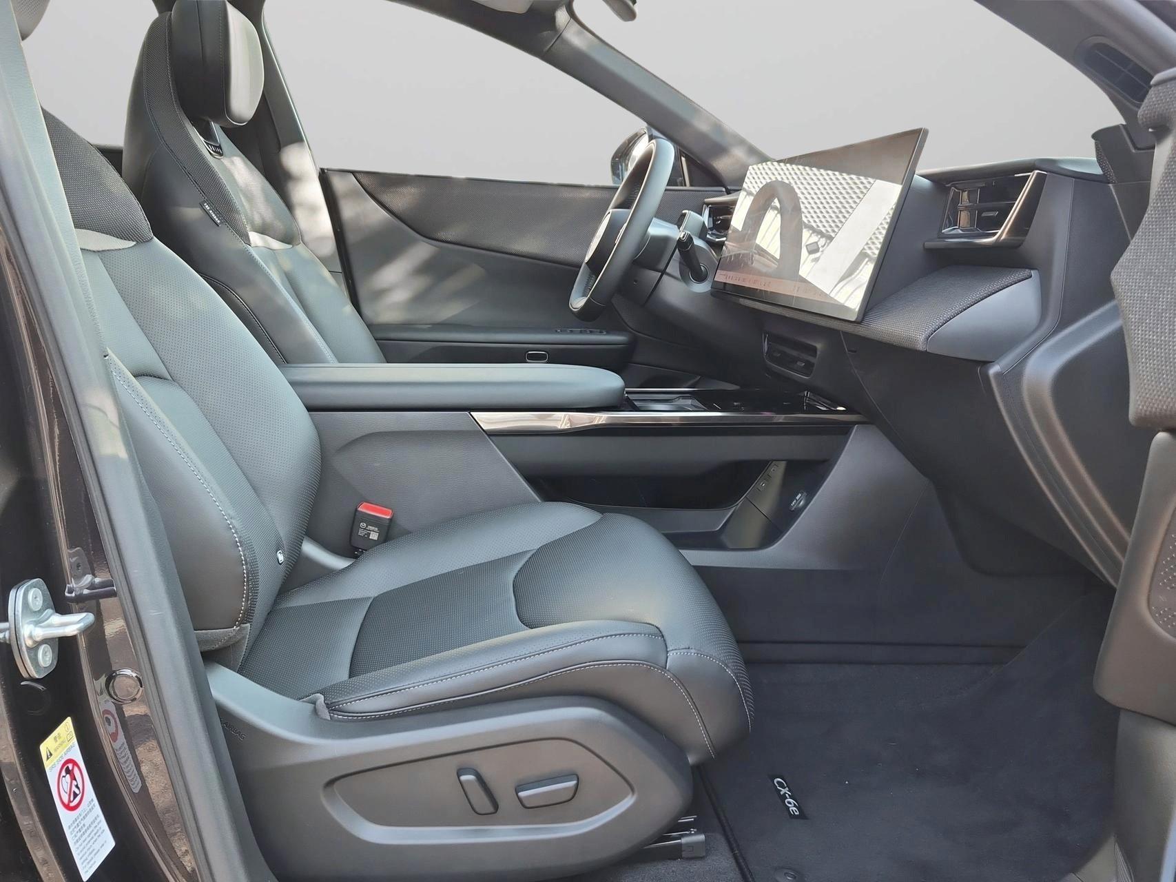 MAZDA CX-6e-image-18