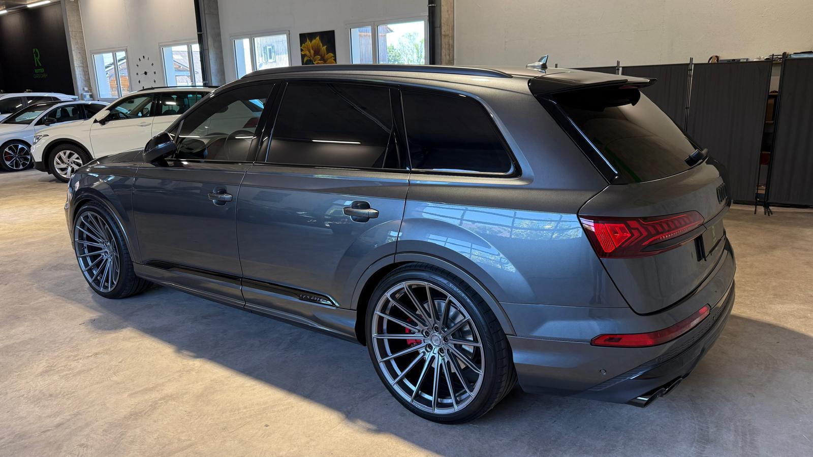 AUDI SQ7 4.0 V8 TDI quattro T-Tronic *CH-Fahrzeug*-image-10