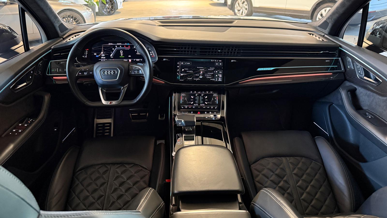 AUDI SQ7 4.0 V8 TDI quattro T-Tronic *CH-Fahrzeug*-image-4