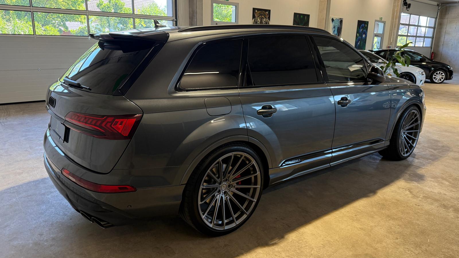 AUDI SQ7 4.0 V8 TDI quattro T-Tronic *CH-Fahrzeug*-image-8