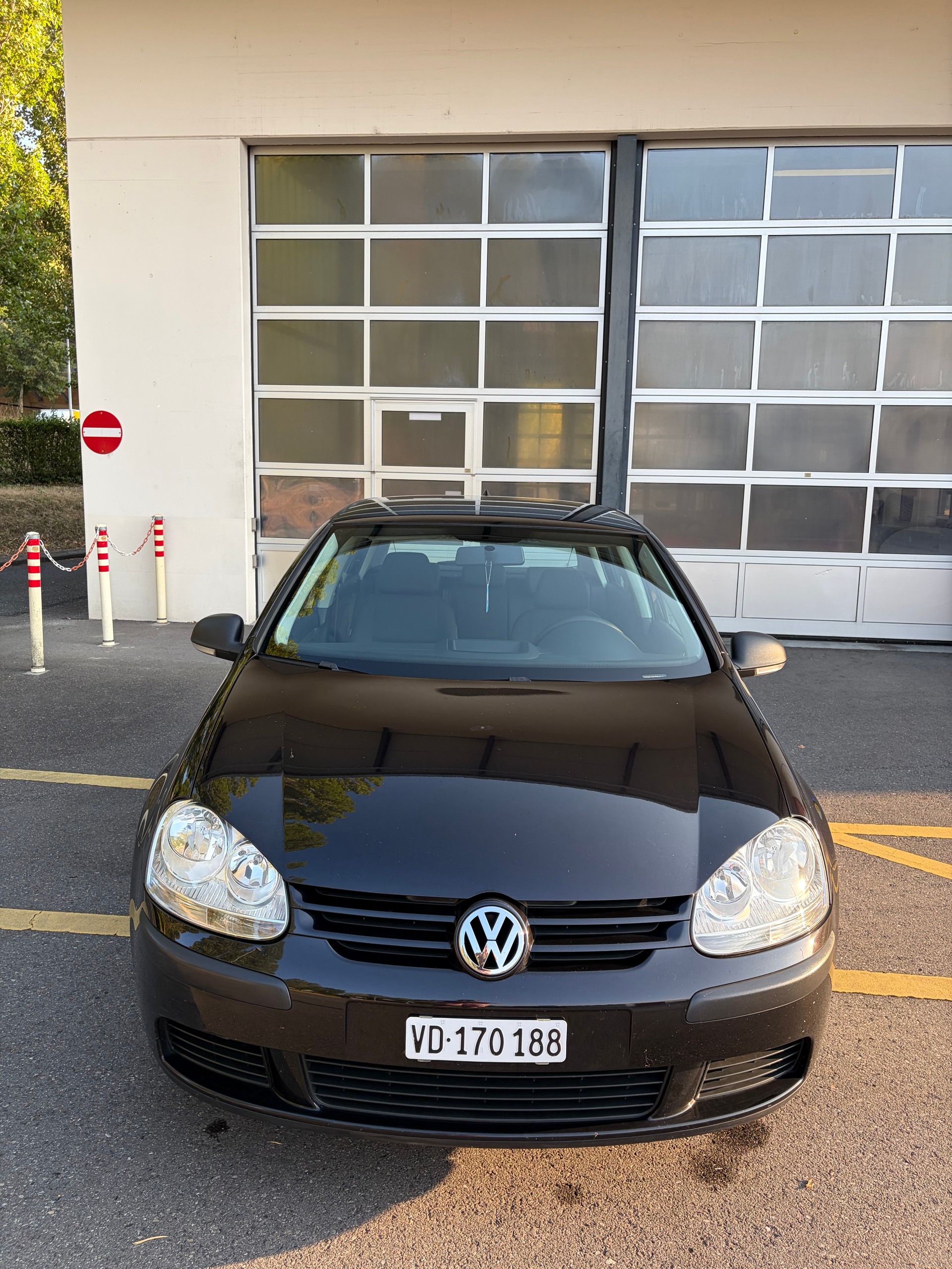 VW 1.9 TDI DPF 105 Trendline-image-0