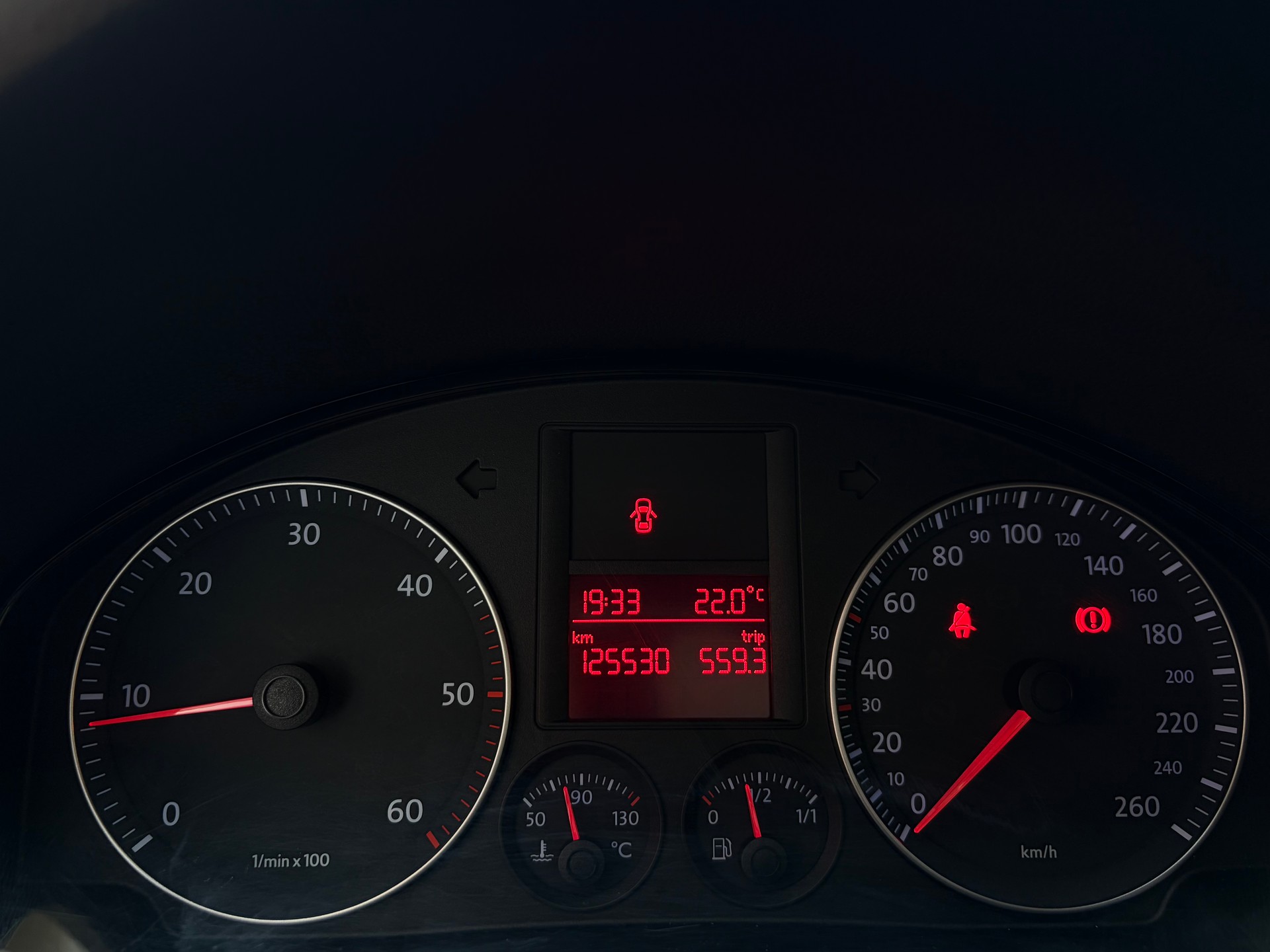 VW 1.9 TDI DPF 105 Trendline-image-5