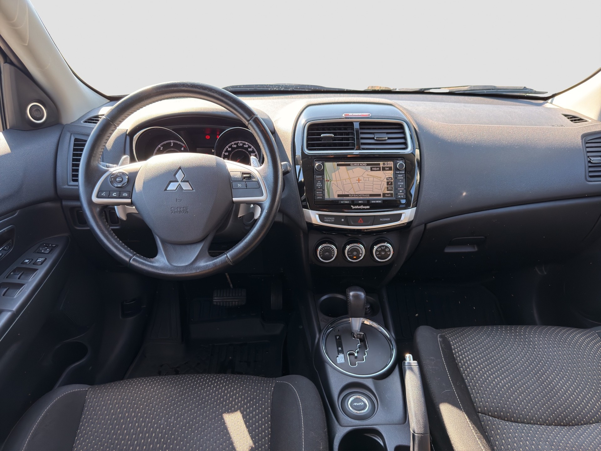 MITSUBISHI ASX 2.2 DID Celebration 300K 4WD Automatic-image-11