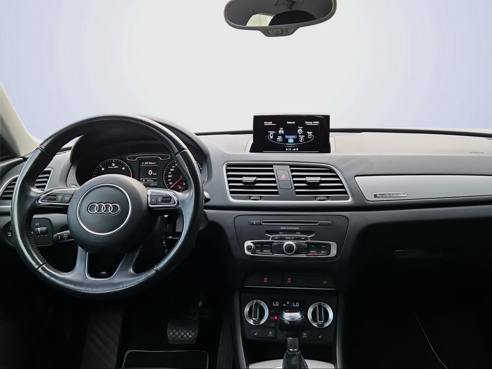AUDI Q3 2.0 TDI quattro S-tronic-image-12