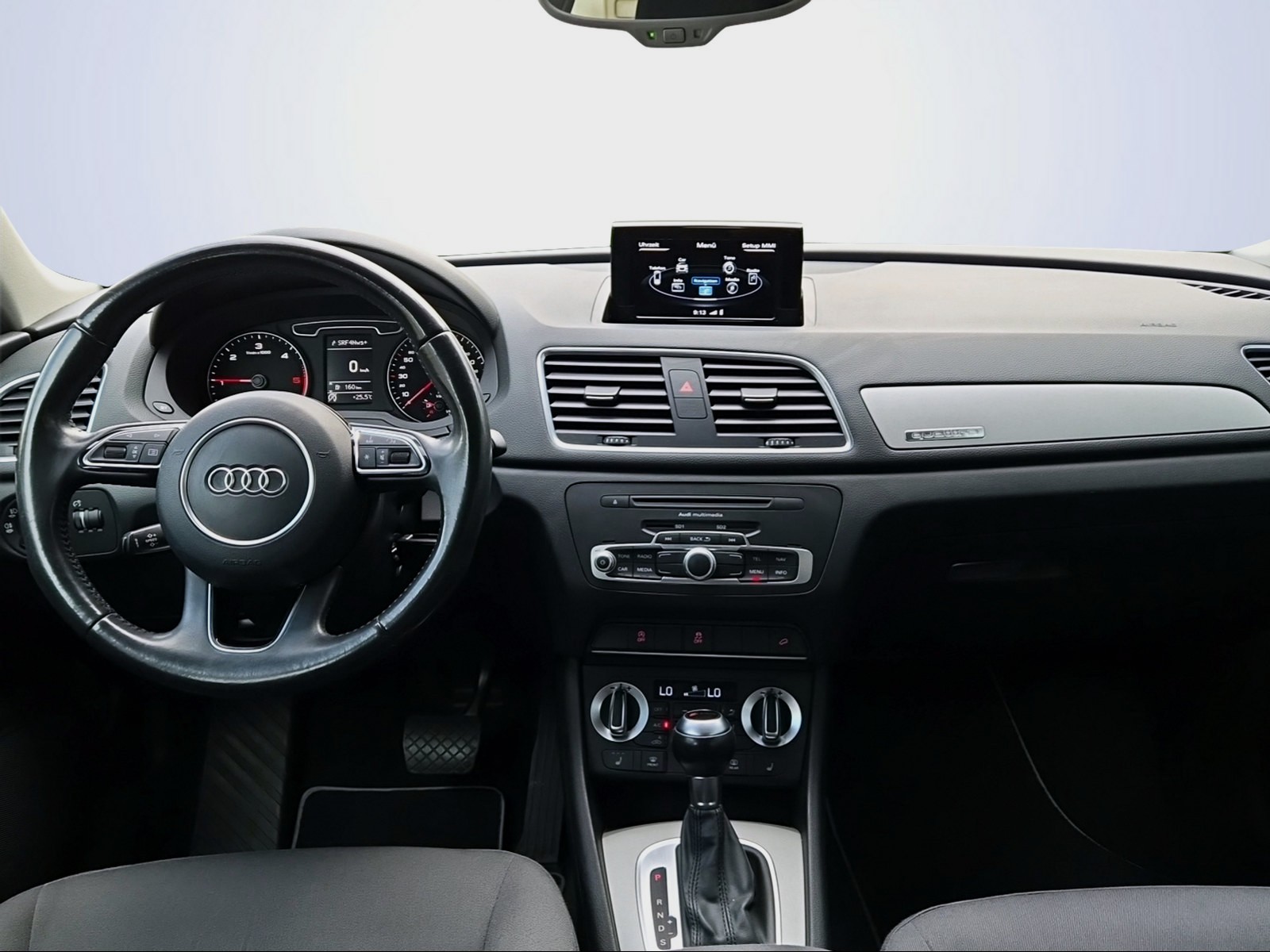 AUDI Q3 2.0 TDI quattro S-tronic-image-8