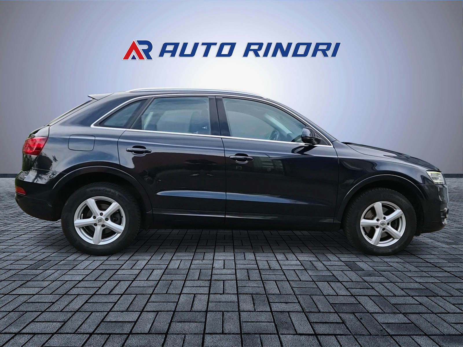 AUDI Q3 2.0 TDI quattro S-tronic-image-3
