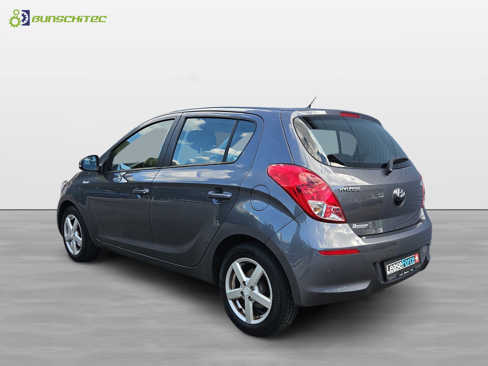 HYUNDAI i20 1.4 Style-image-2