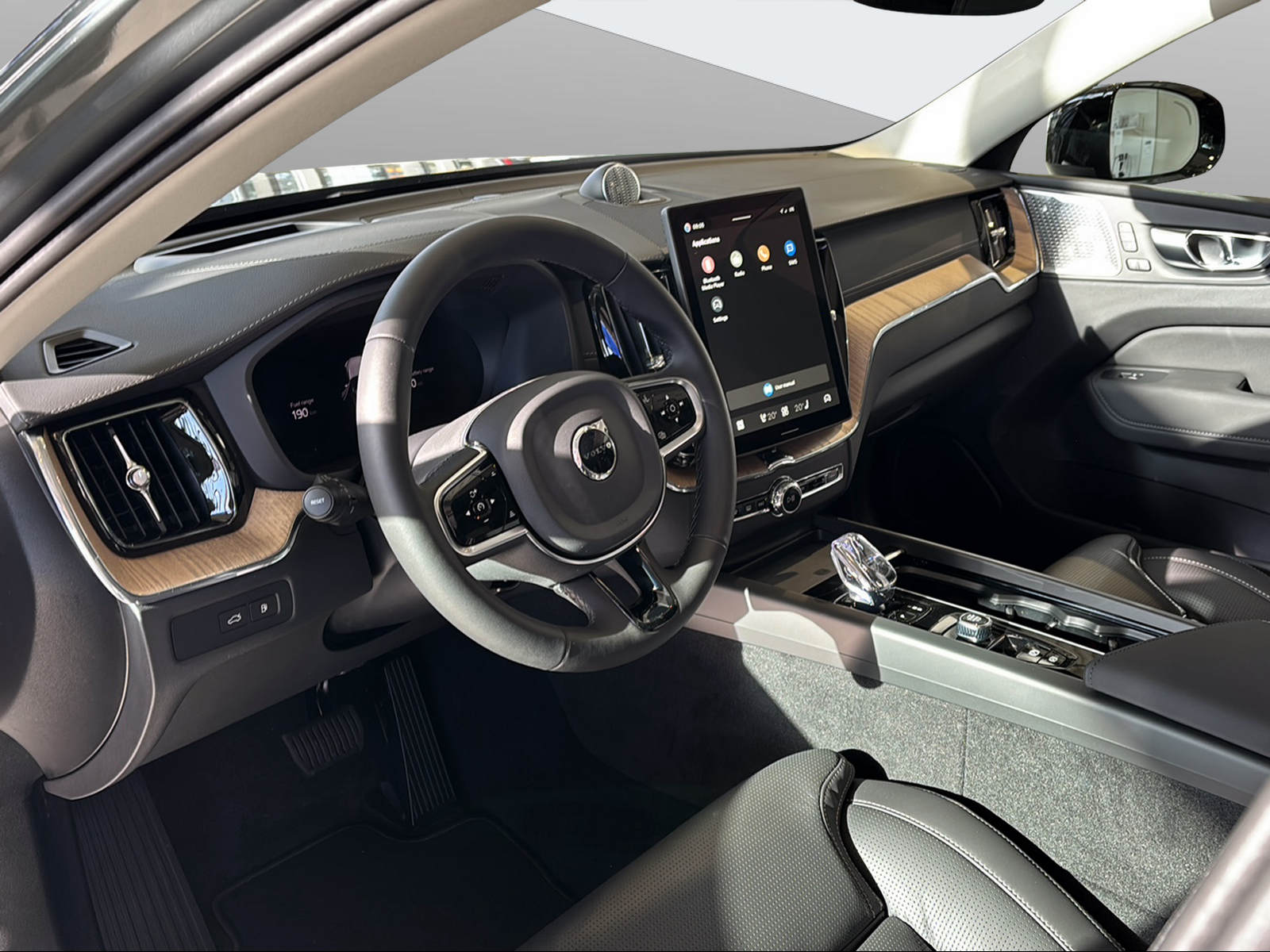 VOLVO XC60 T8 eAWD PluginHybrid Ultra Dark Geartronic-image-7