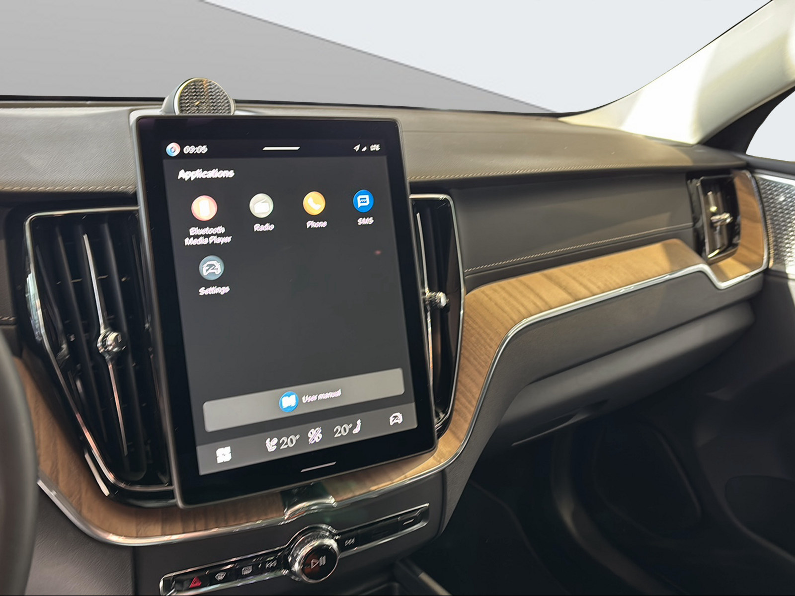 VOLVO XC60 T8 eAWD PluginHybrid Ultra Dark Geartronic-image-11
