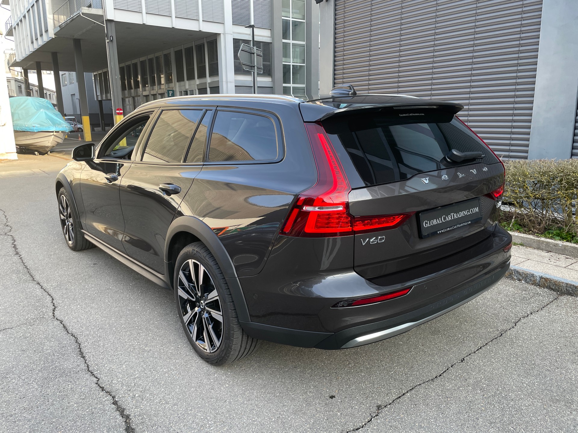 VOLVO V60 Cross Country B5 Mild Hybrid Plus AWD Geartronic-image-6