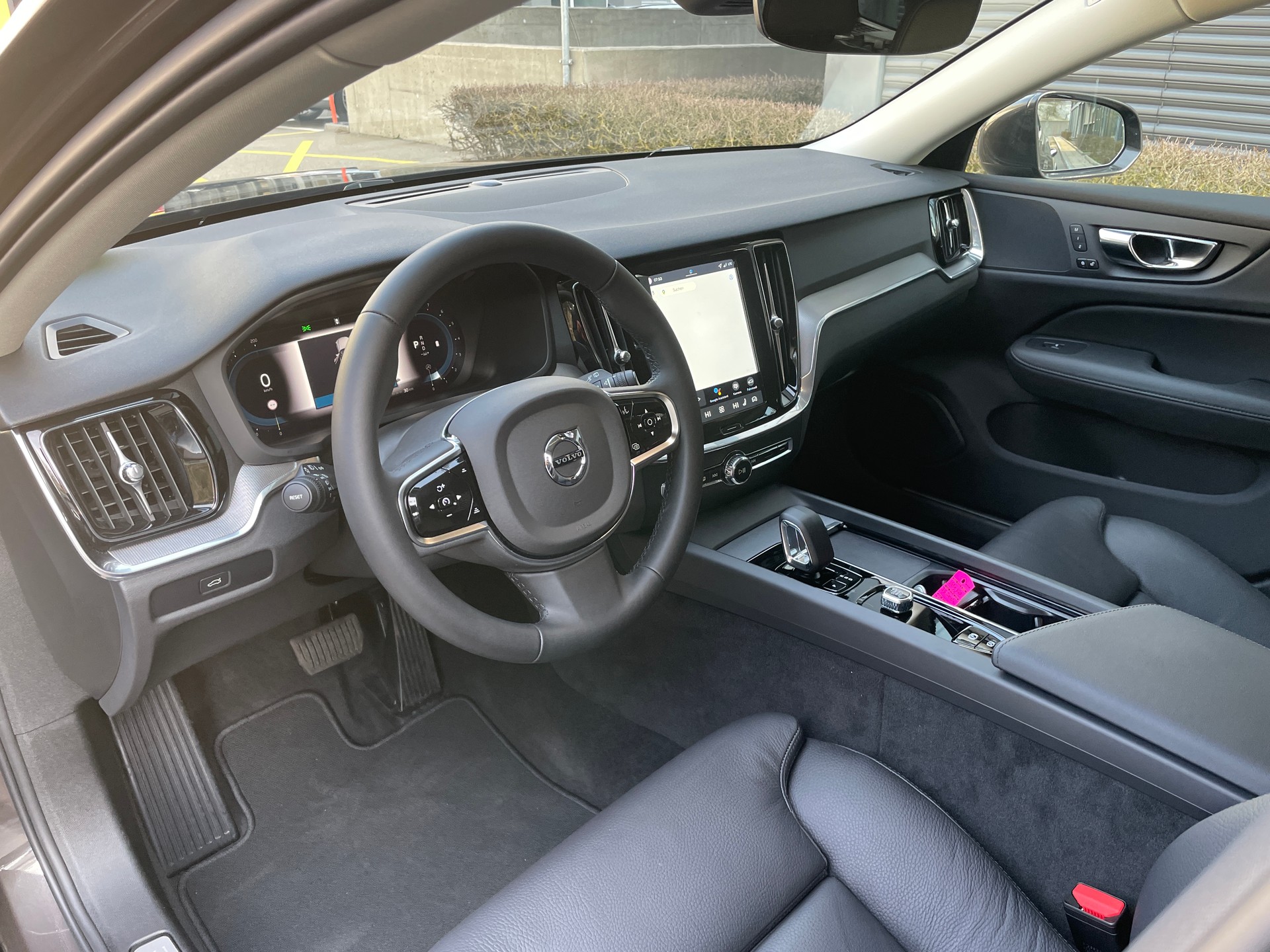 VOLVO V60 Cross Country B5 Mild Hybrid Plus AWD Geartronic-image-8
