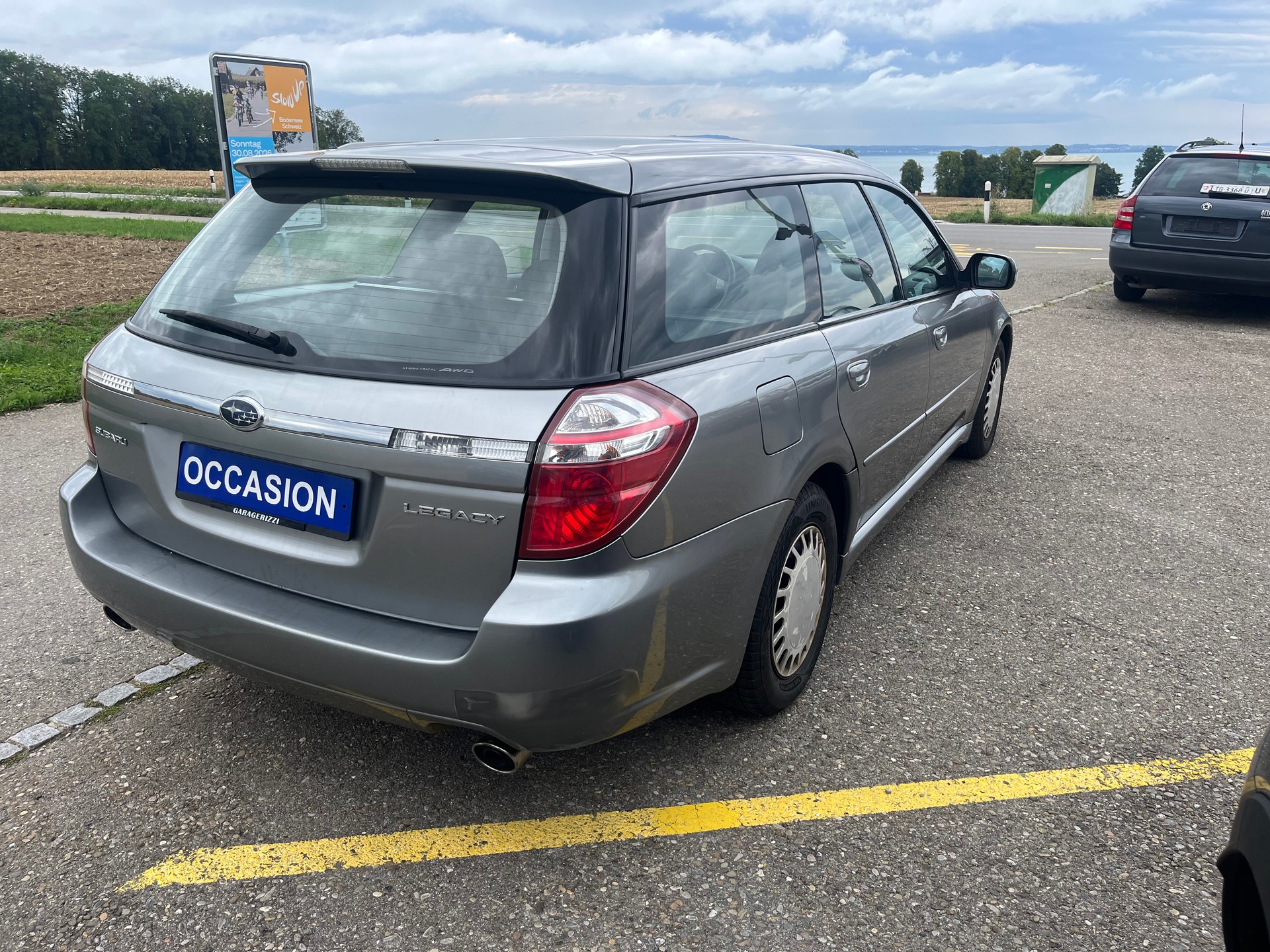 SUBARU Legacy 2.0R AWD Swiss-image-5