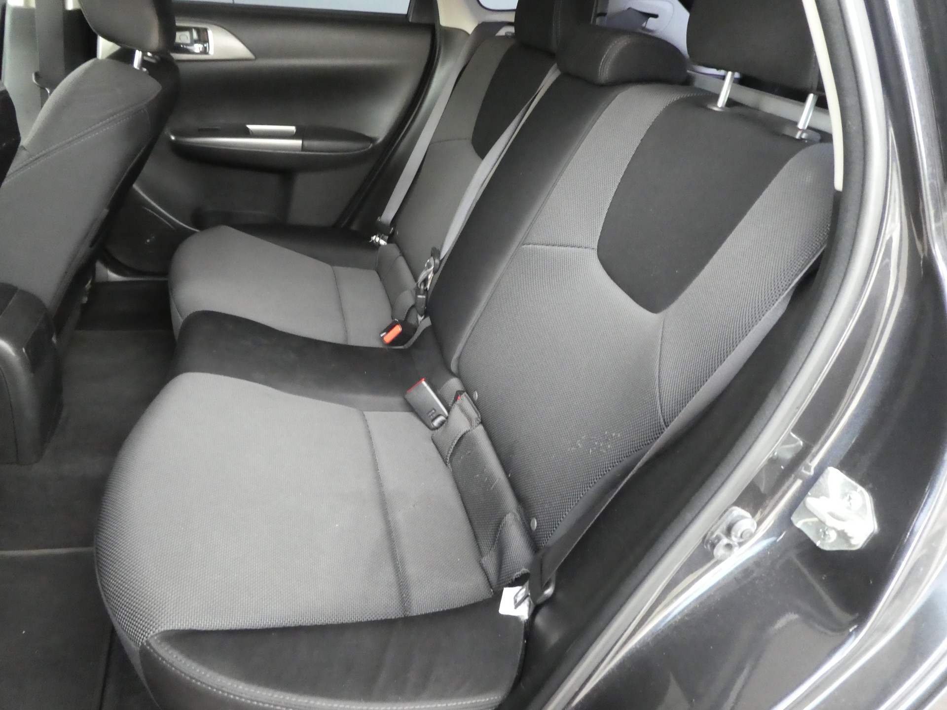 SUBARU Impreza 2.0D Swiss-image-6