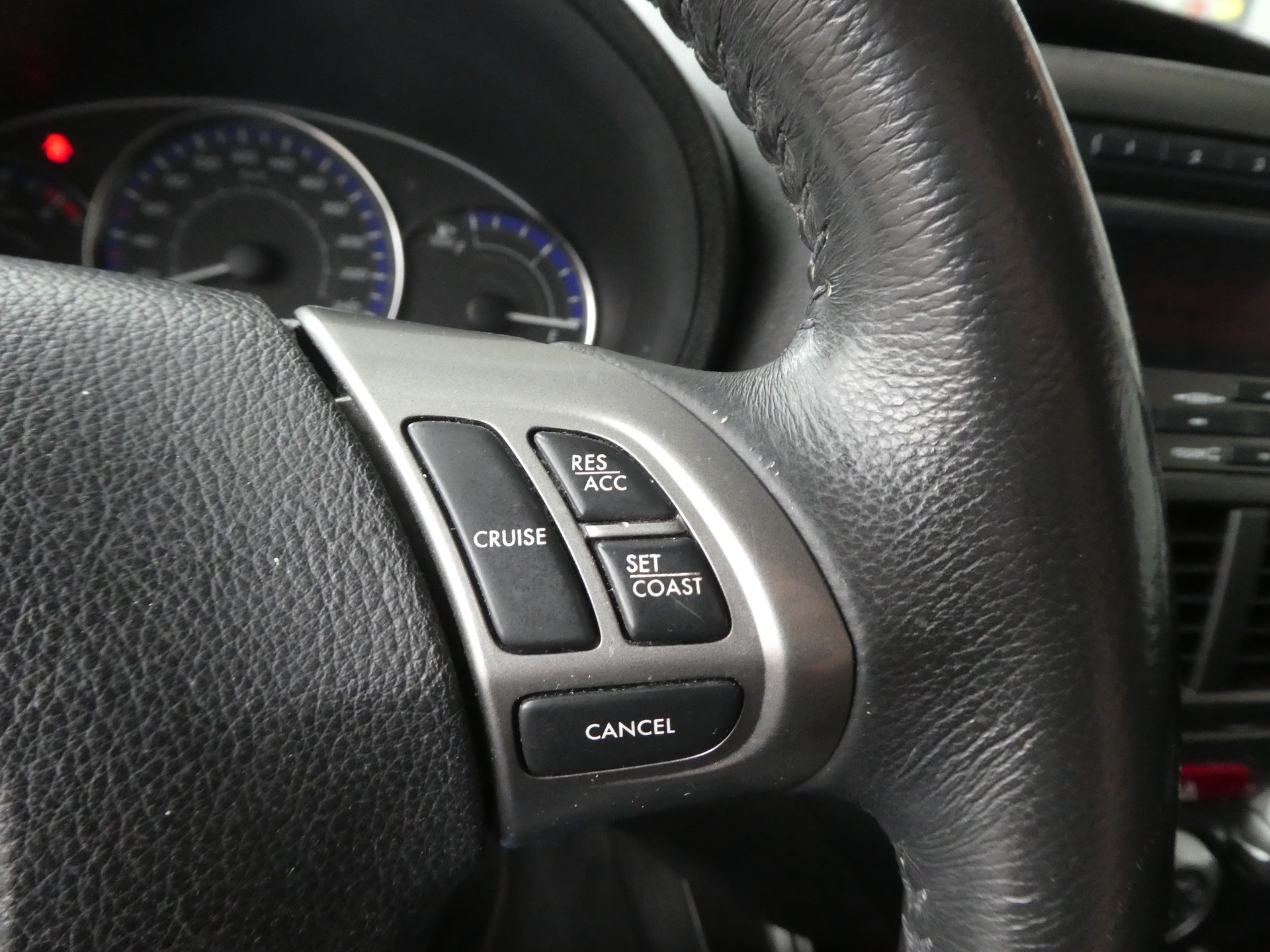 SUBARU Impreza 2.0D Swiss-image-12